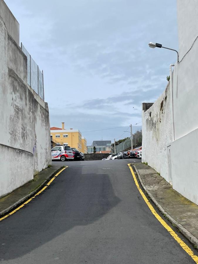Living Pdl 2 Apartment Ponta Delgada  Luaran gambar